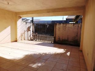 VENDE-SE CASA JD. PINHEIROS II PRÓX. AV. TUIUTI