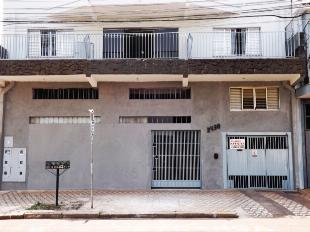 ALUGA-SE APTO SOBRE LOJA AV. DR. ALEXANDRE RASGULAEF PRÓX. MERCADO AMIGÃO