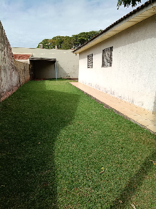 CASA DE 129,50 MTS - Em terreno de 375 mts.