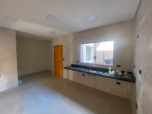 Sobrado com 4 Quartos e 130 m² no Jardim Montreal - Maringá/PR