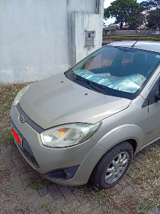 Vendo Fiesta 1.0 flex  2011