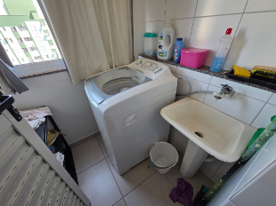 Apartamento com móveis planejados pertinho da Avenida Pedro Taques!