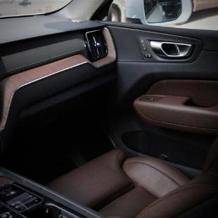 VOLVO XC60 T8 ULTIMATE 2023