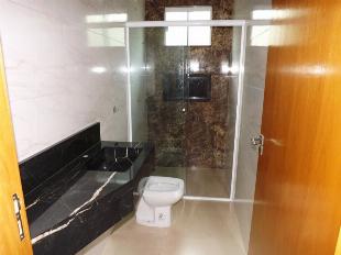 VENDE-SE CASA JD EBENEZER EM MARINGÁ