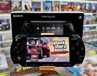 Console PSP 2004 Slim & Lite cor Piano Black Seminovo Conservado