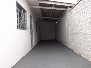 ALUGA-SE CASA CONJ. HAB. BRANCA VIERIA