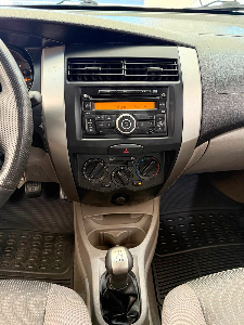 Nissan Livina S 1.6 Flex Completo