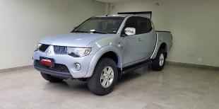 MITSUBISHI L200 TRITON  2010 AUTOMÁTICA 3.5 V6 FLEX  4x4 COMPLETA  (ÚNICO DONO)