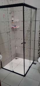 vidraçaria karina box,espelhos,esquadria de aluminio manutenção em geral