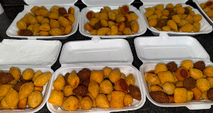 Laryssa Salgados e Doces / Salgados de festas e bolos