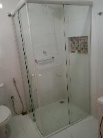 vidraçaria karina box, espelhos lapidado, espelhos bisotê, prateleiras, esquadrias, box até teto, portas pvc, portas pivoltante manutenção.