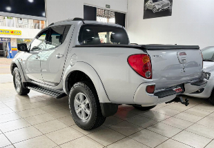 Mitsubishi L200 Triton Hpe 3.2 Diesel 4x4 Cabine Dupla