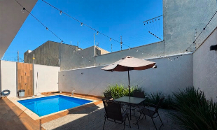 CASA NO BOM JARDIM