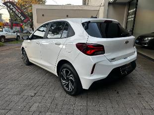 GM Onix hatch 1.0 mt LT 5p