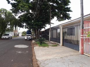 VENDE-SE CASA PQUE RES TUIUTI BOA LOCALIZAÇÃO