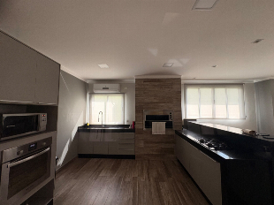 Apartamento Mobiliado para Locação com Suíte, Escritório, Sacada e Garagem Coberta