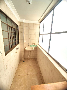 Ótimo Apartamento com 3 quartos - Zona 7