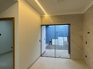 CASA NO JARDIM MADRID