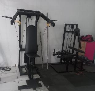 Vendo lote de equipamentos musculação urgente, mais barato que o normal, quem chegar primeiro leva.