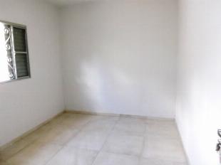 ALUGA-SE CASA CONJ. HAB. BRANCA VIERIA