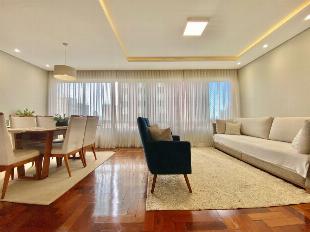 OPORTUNIDADE DESSE BELÍSSIMO APARTAMENTO SEMI MOBILIADO NO EDIFÍCIO FLAMBOYANT