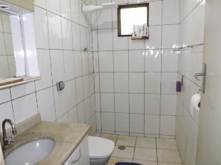 VENDE-SE 2 CASAS NO TERRENO JD ALVORADA PROX. PRAÇA SÃO VICENTE