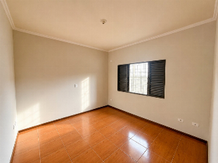 Casa com 3 Quartos, 120m² - Parque Industrial 200, Maringá/PR