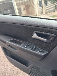 VW FOX PRIME 1.6 FLEX 2011 - COMPLETO, ECONÔMICO E ESPAÇOSO