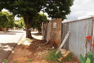 VENDE-SE 1/2 TERRENO VILA MORANGUEIRA PRÓX. AV. SÃO DOMINGOS