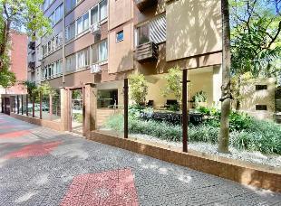 OPORTUNIDADE DESSE BELÍSSIMO APARTAMENTO SEMI MOBILIADO NO EDIFÍCIO FLAMBOYANT