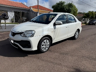 TOYOTA ETIOS SEDAN X 1.5 AUTOMÁTICO