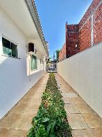 EXCELENTE CASA SEMI MOBILIADA COM EDÍCULA NO JARDIM MONTE REI