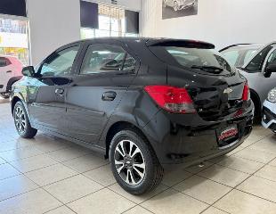 ONIX HATCH LTZ 1.4 FLEX MANUAL *43mil km*