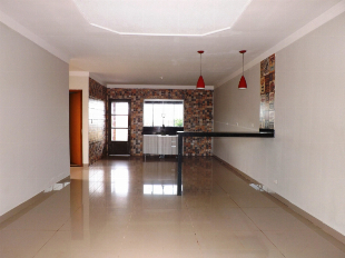 ALUGA-SE CASA LOTEAMENTO VILA VERDE IGUARAÇU-PR