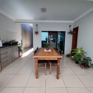 Linda Casa assobradada