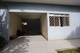 CASA COM SALA COMERCIASL JD. ALVORADA