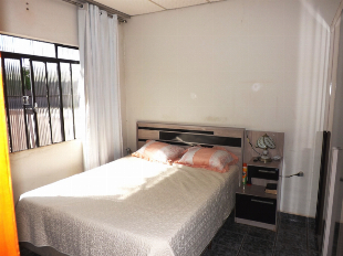VENDE-SE BELO TERRENO 665M² (17,50 X 38). VILA SANTO ANTONIO C/ 2 CASAS