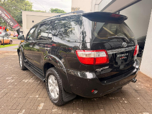 Toyota Hilux Sw4 SRV D4-D 4x4 3.0 tdi diesel aut. 7l