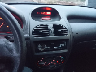 PEUGEOT 206 ANO 2009