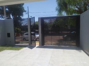 $530.000 Excelente casa no jd. Campo Belo com 107m2 de construção e 165m2 de terr.