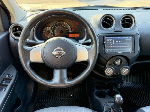 Nissan March S 1.0 Flex Economico *-baixo km*