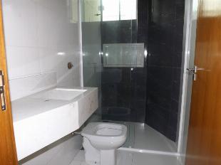 VENDE-SE CASA JD EBENEZER EM MARINGÁ