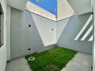 BELÍSSIMA CASA NO JARDIM PARIS