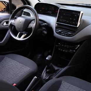 PEUGEOT 208 ALLURE MT 2019