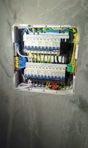 Eletricista 24h em Maringá | Instalação, Manutenção e Emergência