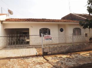 VENDE-SE 2 CASAS NO TERRENO JD LIBERDADE MARINGÁ PR.