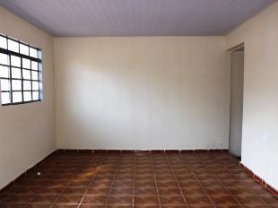 ALUGA-SE CASA CONJ. HERMAM MORAES DE BARROS