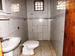 ALUGA-SE 2 CASAS NO TERRENO JD PARAISO