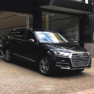 AUDI Q7 2019