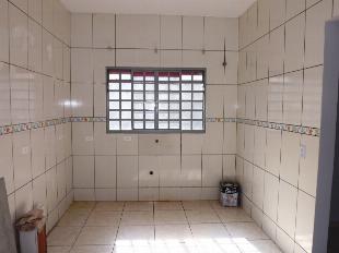 ALUGA-SE CASA JD UNIVERAL SARANDI PR